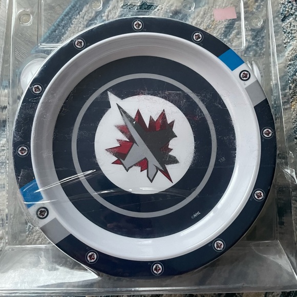 Winnipeg Jets baby dishes - Picture 2 of 2